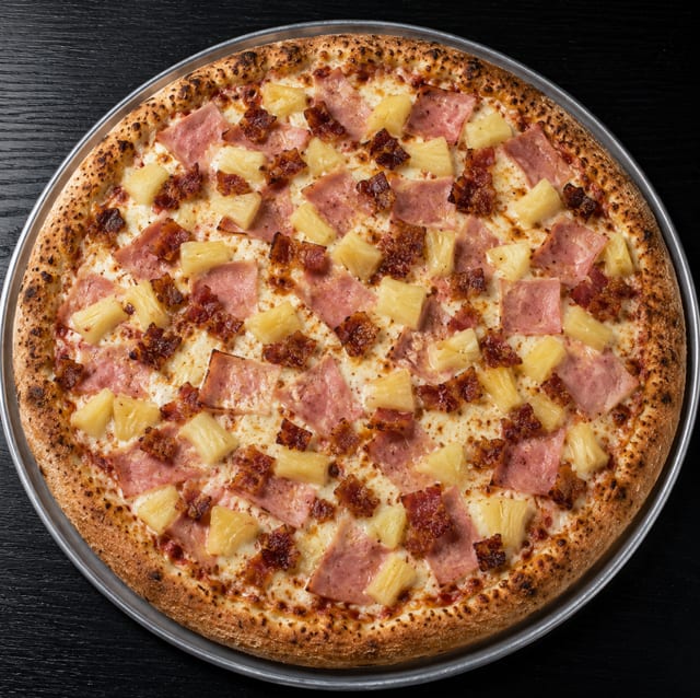 Medium Waikele Pizza.