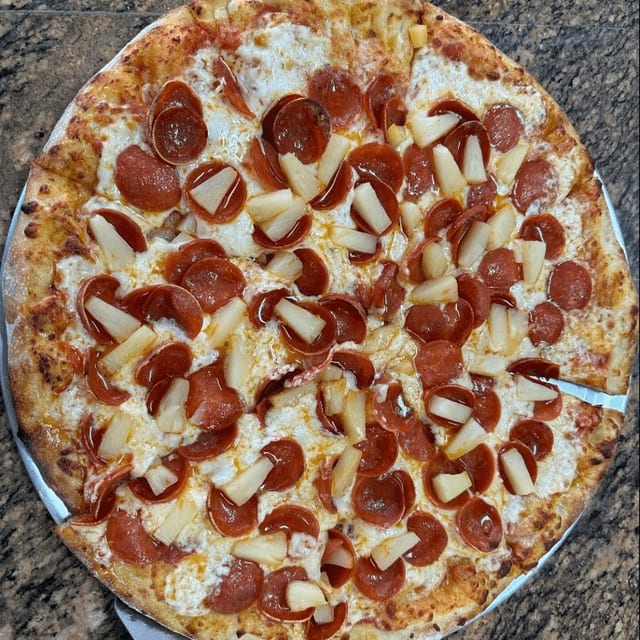 Extra Large Waikele Pizza.