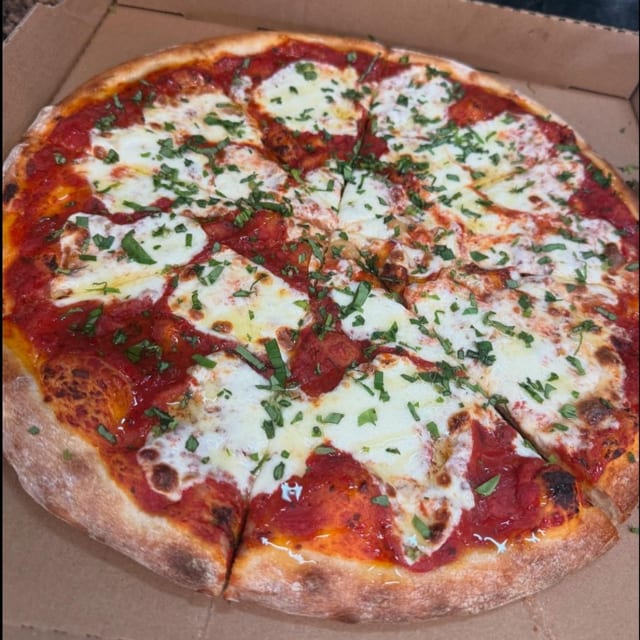 Small Margherita Pizza.